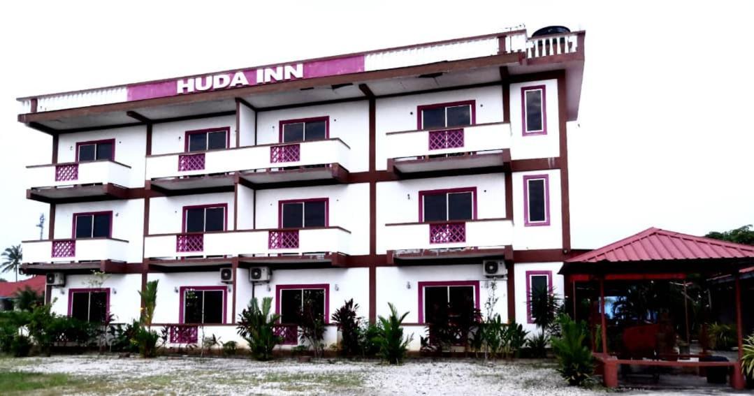 Huda Inn Pantai Cenang  Esterno foto