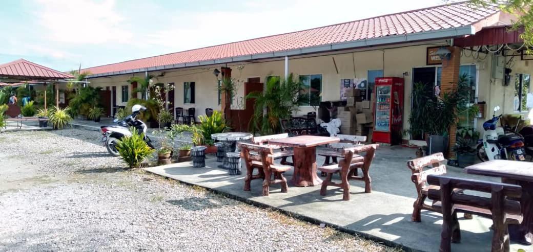 Huda Inn Pantai Cenang  Esterno foto